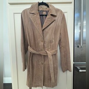 Wilsons Leather— Vintage Suede Jacket With Belt - Size Large - Tan / Camel